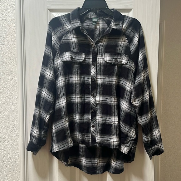 wild fable Tops - Wild Fable Plaid Button-Down Top